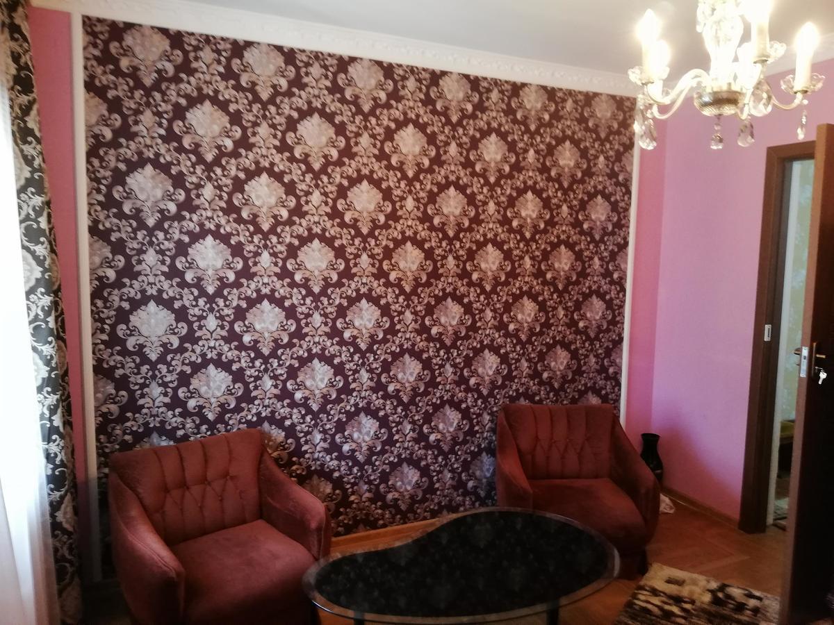 באטומי Guest House Quiet Home מראה חיצוני תמונה