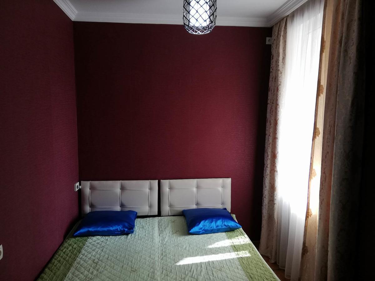 באטומי Guest House Quiet Home מראה חיצוני תמונה
