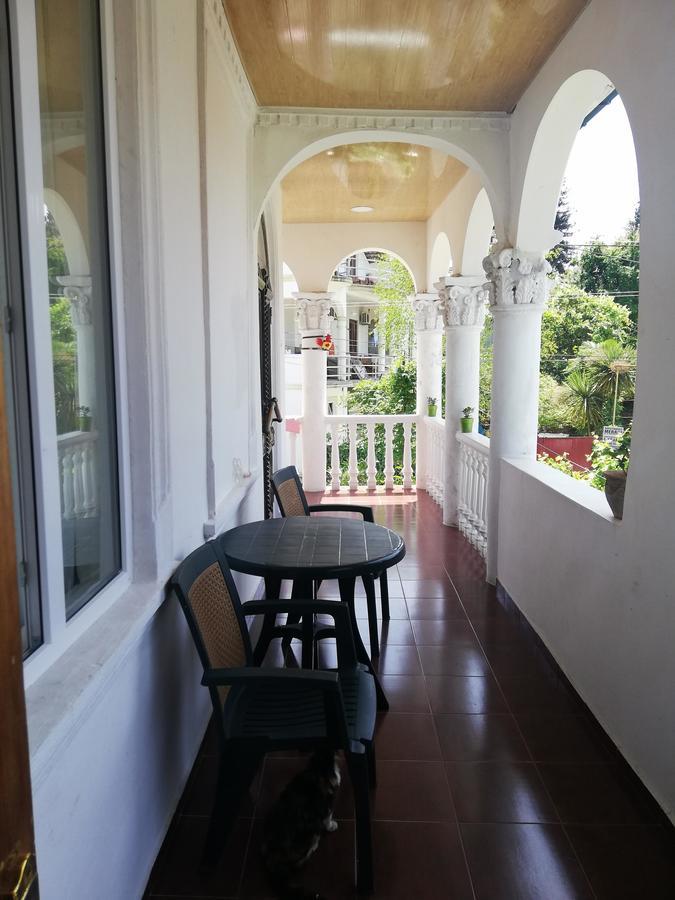 באטומי Guest House Quiet Home מראה חיצוני תמונה