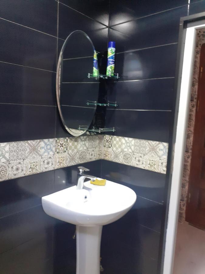 באטומי Guest House Quiet Home מראה חיצוני תמונה
